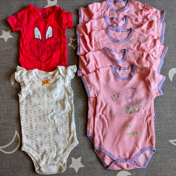 7pc bundle of 6-12m Girls Onsies - Picture 1 of 2